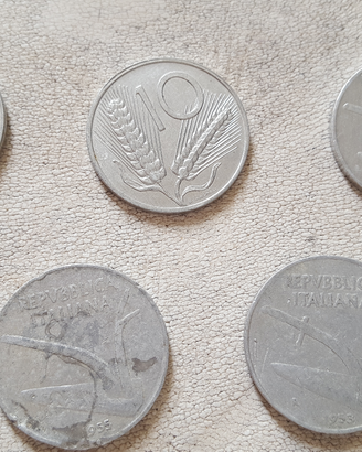 5 monete da 10 lire di cui 1 del 1953 e 1 1955