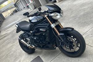 Triumph speed triple 1050