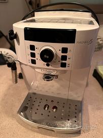 De Longhi Magnifica S
