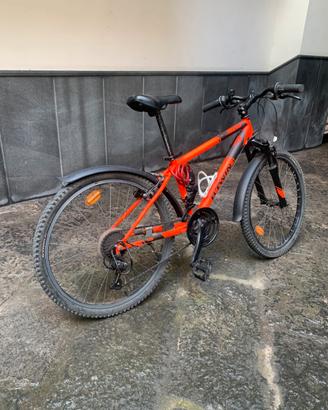 Bici BTB B’Twin Rockrider 500 (2017)