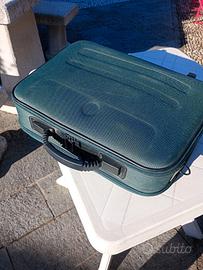 Valigetta  24  ore  doppio  scomparto