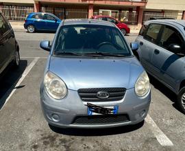 Auto kia picanto