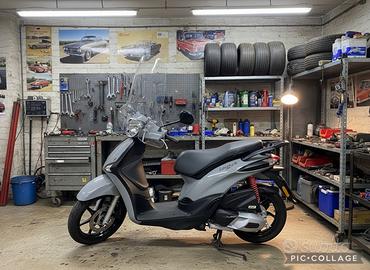Piaggio Liberty 125 cc nuovo  colore grigio