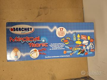 Carrellino giocattolo medico Berchet