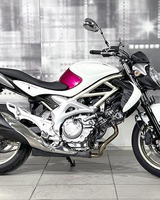 Suzuki Gladius sfv 650