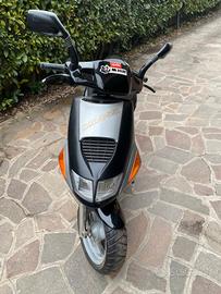 aprilia sr 50 replica 