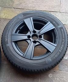 Set 4 cerchi in lega 15” e pneumatici