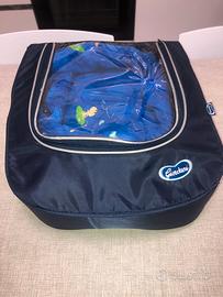 Seggiolino da tavolo pieghevole.