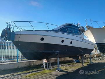 Striking 38 Fly Diesel Natante