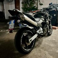 Honda hornet 600