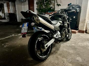Honda hornet 600