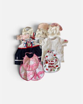 Lotto abbigliamento e accessori neonato