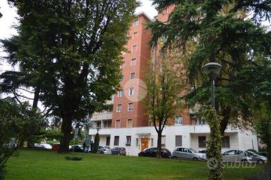 2 LOCALI A MILANO