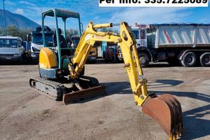 Miniescavatore usato YANMAR VIO20