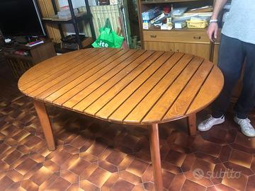 Tavolo da giardino Herlag in legno + 8 sedie