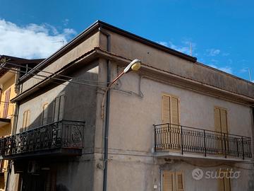 Casa centro di Maletto recentemente ristrutturata
