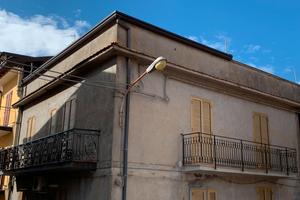 Casa centro di Maletto recentemente ristrutturata