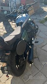 moto guzzi bobber v9 centenario 2023