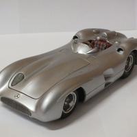 Mercedes W 136 R - 1/18 CMC