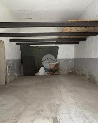MONOLOCALE A CASAVATORE