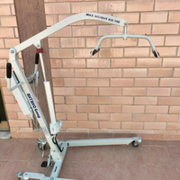 Sollevatore elettrico per anziani e disabili