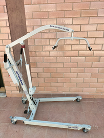 Sollevatore elettrico per anziani e disabili