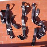 cinture di sicurezza auto