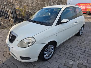 lancia ypsilon ecochic 1.4 benzina gpl anno 2009 