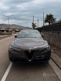 Stelvio anno 2018 2.2 210cv mod.veloce