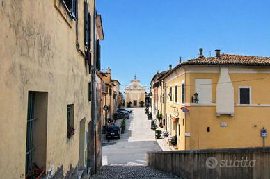 6 LOCALI A POGGIO CATINO