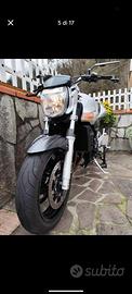 Suzuki GSR 600