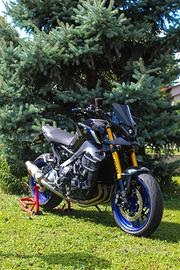Yamaha MT 09 SP + borse shad