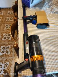 Aspirapolvere funzionante 