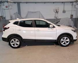 NISSAN QASHQAI 1.5 dCi 115 Business DCT