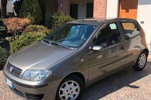Fiat Punto 188 1.3 Multijet 16V 75CV Dynamic 3P