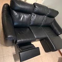 Divano con penisola e seduta recl. Poltrone Sofà