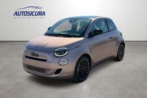 FIAT 500 Berlina Hybrid La Prima