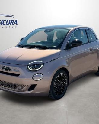 FIAT 500 Berlina Hybrid La Prima