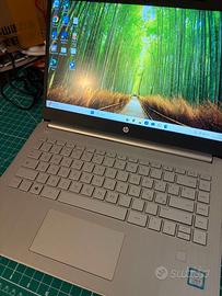 Notebook HP 14" Grigio + borsa Tucano