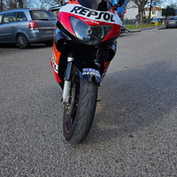 Honda cbr600f 1999 repsol