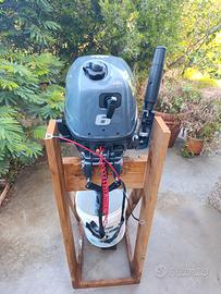 Motore fuoribordo 6 HP 4t Yamaha