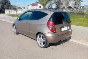 Mercedes classe A 180 2.0 Avantgarde Coupé 110cv