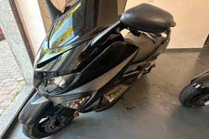 YAMAHA T max MY04 INIEZIONE