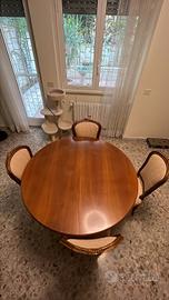 Tavolo rotondo in legno massello + 4 sedie