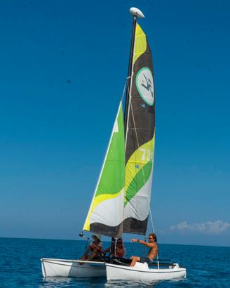catamarano Hobiecat 15