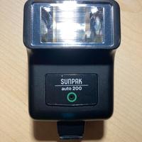 Flash Sunpak auto 200