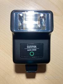 Flash Sunpak auto 200
