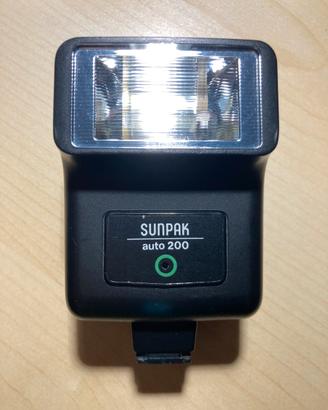 Flash Sunpak auto 200