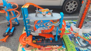 Hot Wheels Piste e Garage Vari