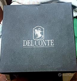 vassoio con pelle di coccodrillo